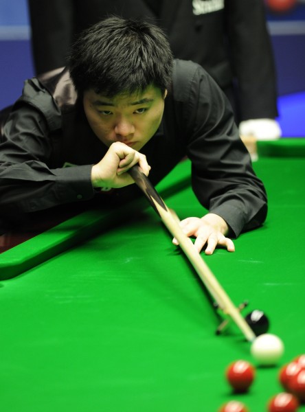 A巡回赛中 A巡回赛中