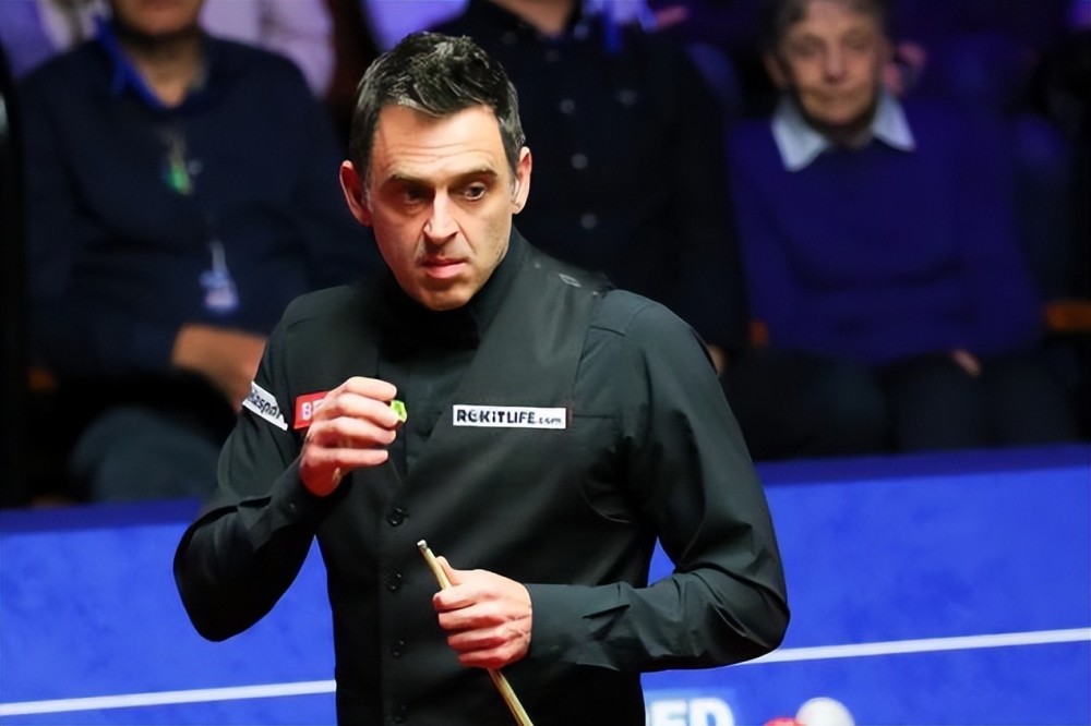 他就展现出 他就展现出