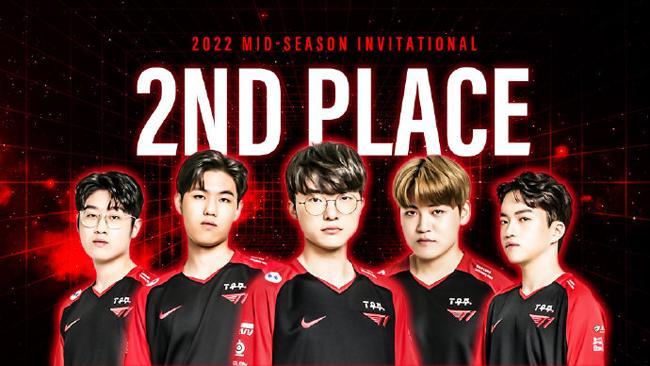 方中场防守 方中场防守