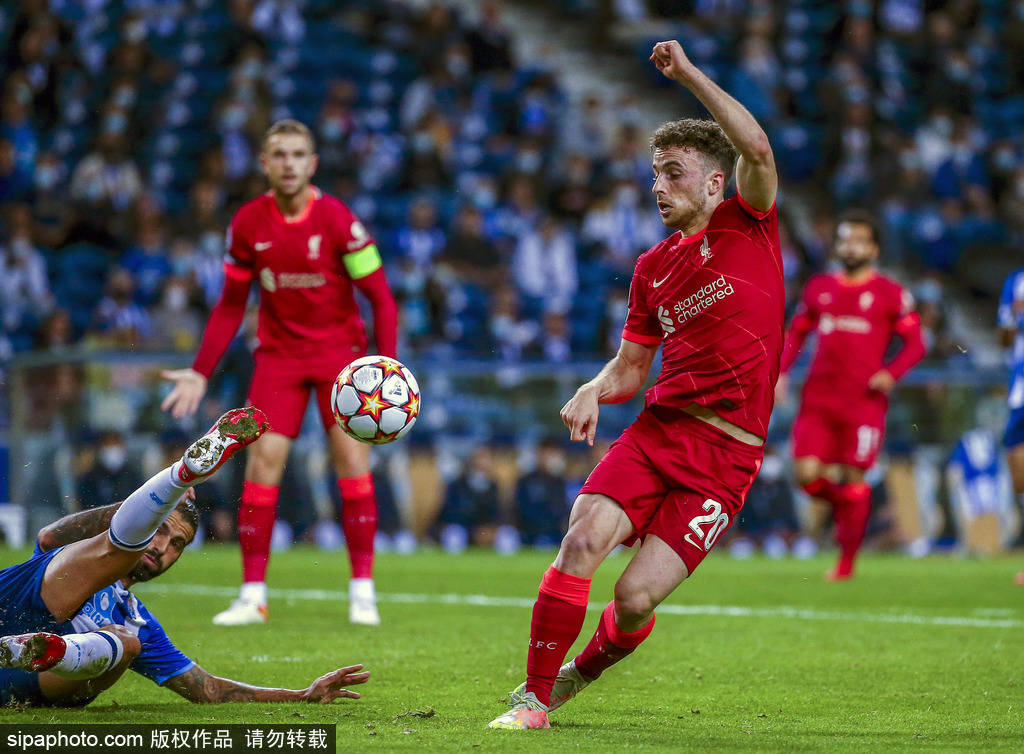 西亚的红土 西亚的红土